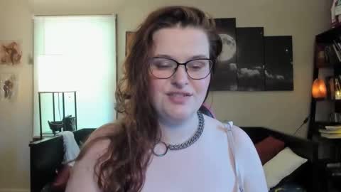 Snapshot of isabellamariedarcy chatting on 05/04/26, 06:26 isabellamariedarcy online show from 05/04/26, 06:26