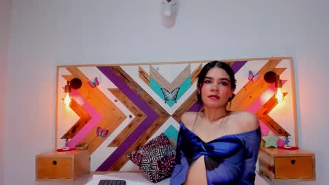Snapshot of isabellamarinny chatting on 02/10/25, 11:36 Isabella online show from 02/10/25, 11:36