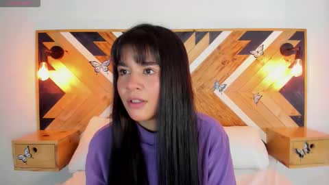 Snapshot of isabellamarinny chatting on 09/11/25, 12:49 Isabella online show from 09/11/25, 12:49