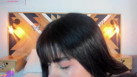 Snapshot of isabellamarinny chatting on 09/19/25, 11:44 Isabella online show from 09/19/25, 11:44