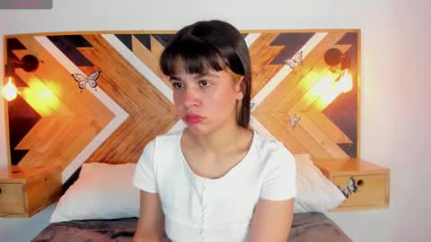 Snapshot of isabellamarinny chatting on 10/03/25, 11:40 Isabella online show from 10/03/25, 11:40