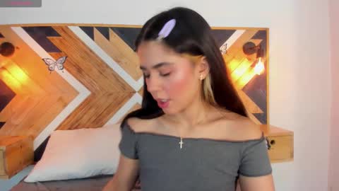 Snapshot of isabellamarinny chatting on 10/08/25, 11:41 Isabella online show from 10/08/25, 11:41