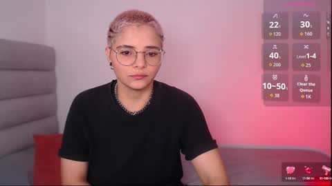 Isabella Mout  online show from 09/14/25, 03:11