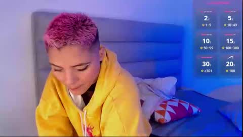 Isabella Mout  online show from 09/27/25, 01:27