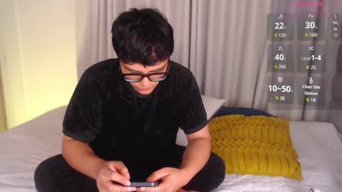 Isabella Mout  online show from 02/23/26, 11:46