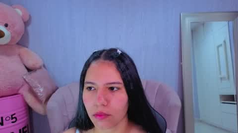 Snapshot of isabellanoir_a chatting on 02/15/26, 12:36 Isa online show from 02/15/26, 12:36