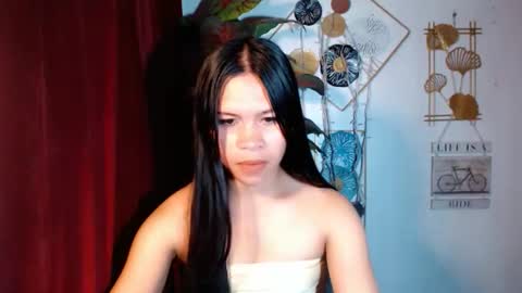 Snapshot of isabelle_amore chatting on 02/14/26, 02:41 Ysa online show from 02/14/26, 02:41
