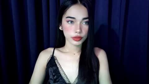 Snapshot of isabelle_willis chatting on 11/29/25, 10:51 Isabelle online show from 11/29/25, 10:51