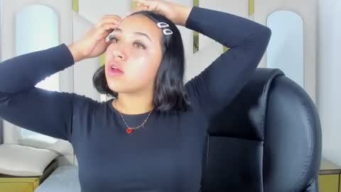 isabellrodriguez18 online show from 11/27/25, 04:25