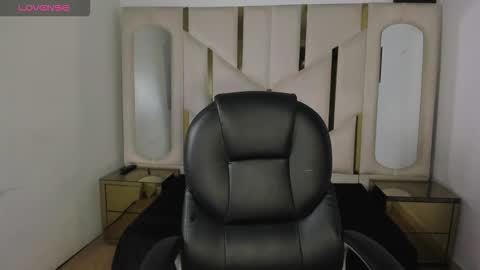 isabellrodriguez18 online show from 03/01/26, 04:03