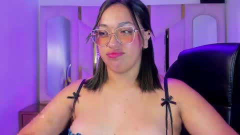 isabellrodriguez18 online show from 04/10/26, 05:01