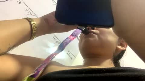 Isa online show from 09/17/25, 04:14