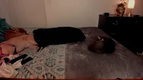 Isa online show from 10/03/25, 11:35