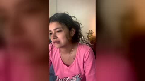 Isa online show from 02/20/26, 12:18