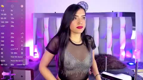 Isa online show from 10/26/25, 04:40