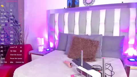 Isa online show from 11/07/25, 04:56