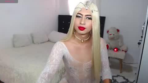 Snapshot of isadora_conde1_ chatting on 07/10/26, 07:49 isadora online show from 07/10/26, 07:49