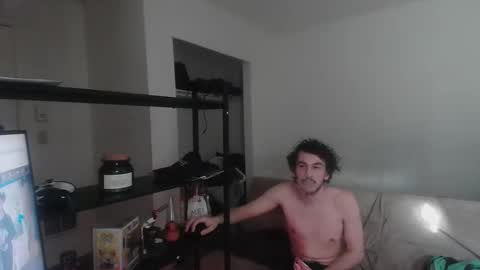 isaiahf24 online show from 04/18/26, 10:32