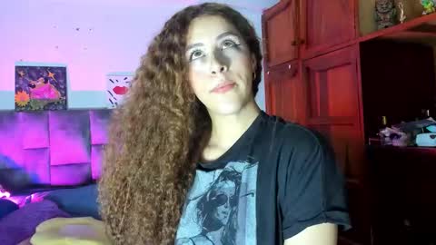 Isabela  online show from 10/20/25, 12:55