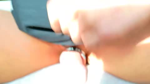 Snapshot of isanin chatting on 12/18/25, 11:38 isanin online show from 12/18/25, 11:38