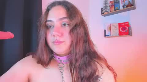 Snapshot of isarhodes_ chatting on 12/30/24, 01:15 Isa online show from 12/30/24, 01:15