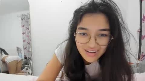 Isa Suarez online show from 03/09/26, 08:35