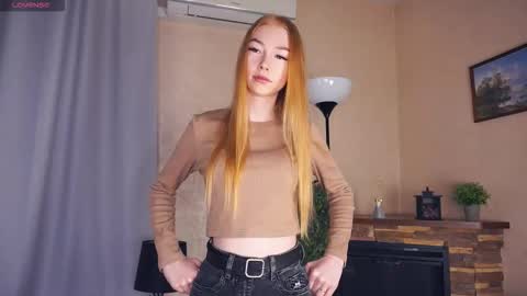 Snapshot of isauralindamood chatting on 12/03/25, 07:05 Ramonita online show from 12/03/25, 07:05