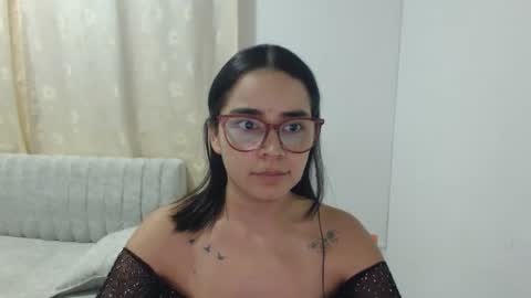 Emma online show from 04/05/26, 02:42