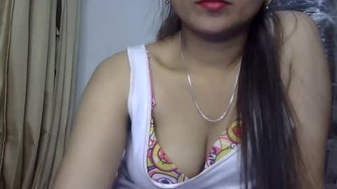 ishika_ishu online show from 12/19/25, 05:20