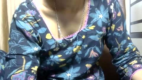 ishika_ishu online show from 07/01/26, 03:41