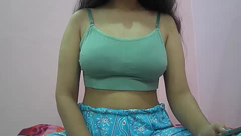 ishika_singh_ online show from 10/16/25, 02:23