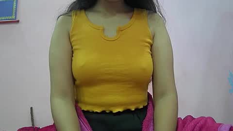 ishika_singh_ online show from 01/14/26, 02:17