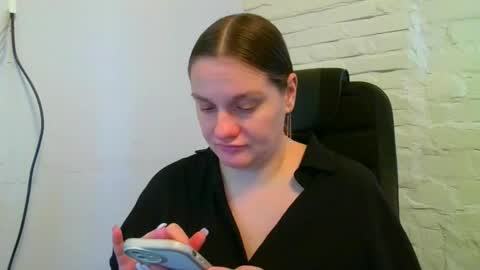 isingle_mom online show from 10/22/25, 04:35