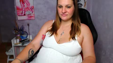 Snapshot of isingle_mom chatting on 07/15/26, 04:51 isingle_mom online show from 07/15/26, 04:51