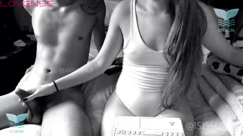 Snapshot of isis_alan chatting on 11/04/25, 03:33 Isis Alan online show from 11/04/25, 03:33