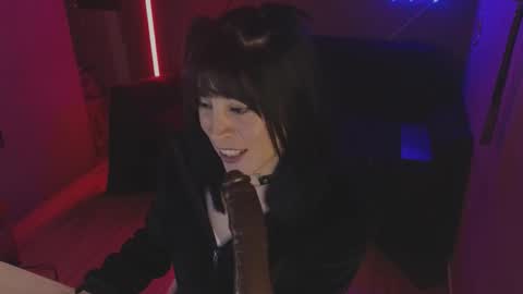 Ana Maria online show from 11/24/25, 10:42