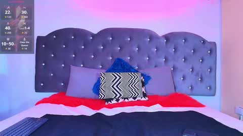 Snapshot of isis_jhempss chatting on 01/17/26, 03:22 Isis online show from 01/17/26, 03:22