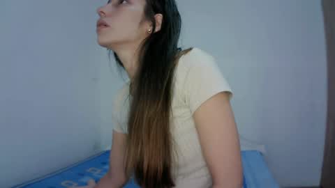 Snapshot of isis_pink chatting on 02/04/25, 08:59 Alaya online show from 02/04/25, 08:59