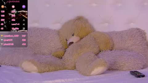 Isis online show from 11/11/25, 03:34