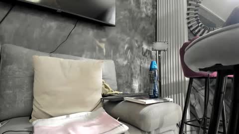 Snapshot of isisblakee chatting on 09/23/25, 01:30 Isis online show from 09/23/25, 01:30