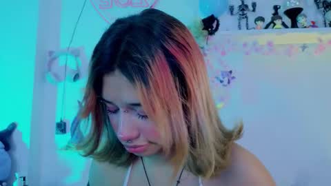 Isisjones18 online show from 12/22/25, 07:33