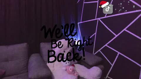 Snapshot of isiss_goddess chatting on 12/13/24, 10:45 Isis Independent model online show from 12/13/24, 10:45