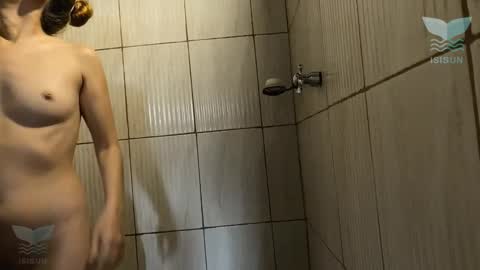 Snapshot of isissun03 chatting on 02/01/26, 02:15 Isis SUN online show from 02/01/26, 02:15