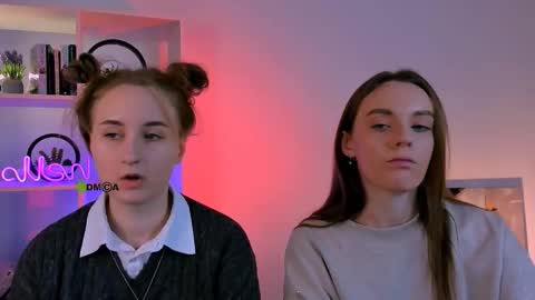 isla_dior online show from 10/03/25, 08:33