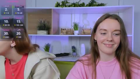 isla_dior online show from 10/10/25, 08:46