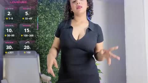 isla_hunter85 online show from 06/12/26, 04:28