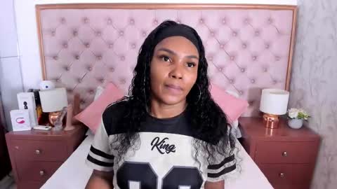 Vanessa online show from 10/20/25, 11:21