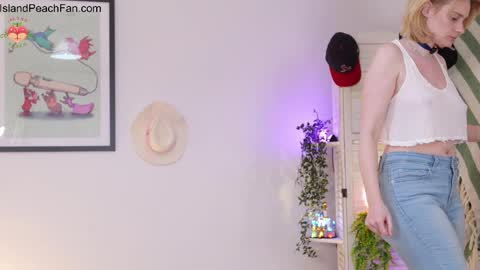 Lou  Peaches online show from 03/27/26, 03:23