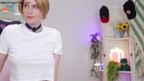 Lou  Peaches online show from 07/05/26, 02:13