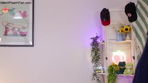 Lou  Peaches online show from 08/02/26, 02:15